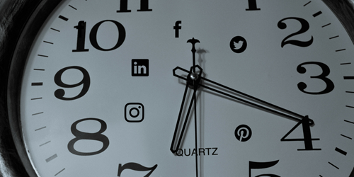 Clock with arms. Next to each number is a social media logo. Logos include Instagram, LinkedIn, Pinterest, Facebook and Twitter.